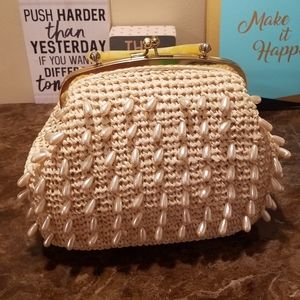 Vintage purse in great condition.